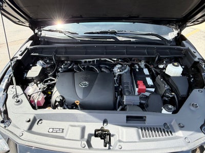2022 Toyota Highlander Base