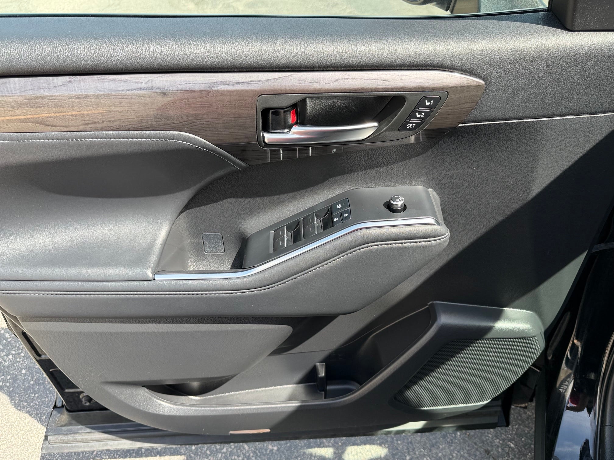 2022 Toyota Highlander Base