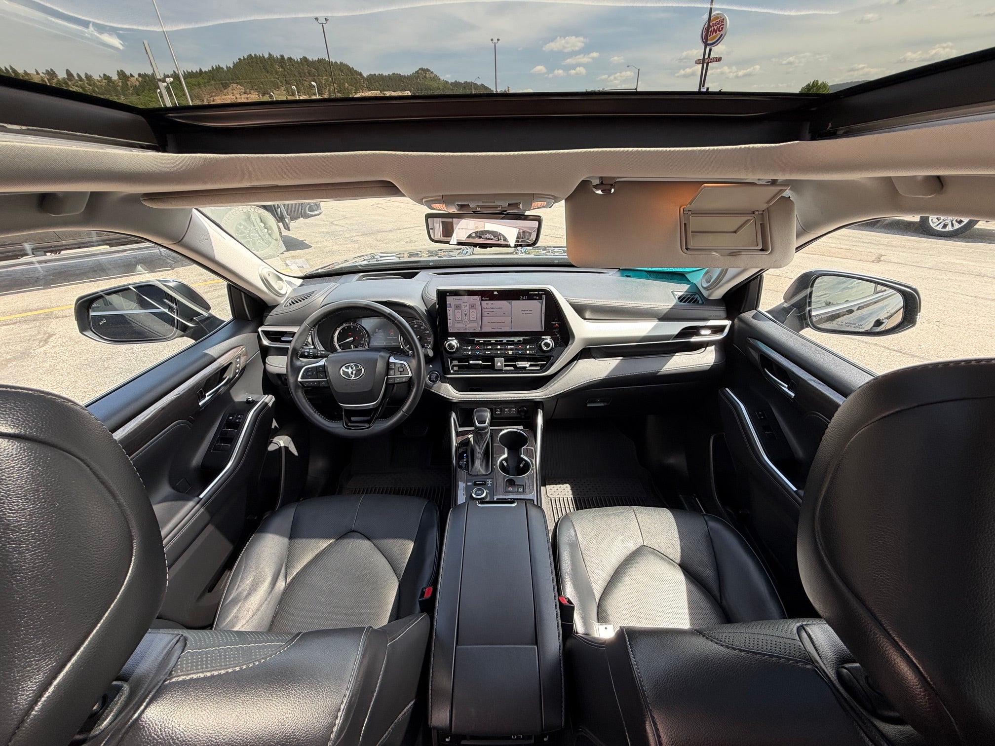 2022 Toyota Highlander Base