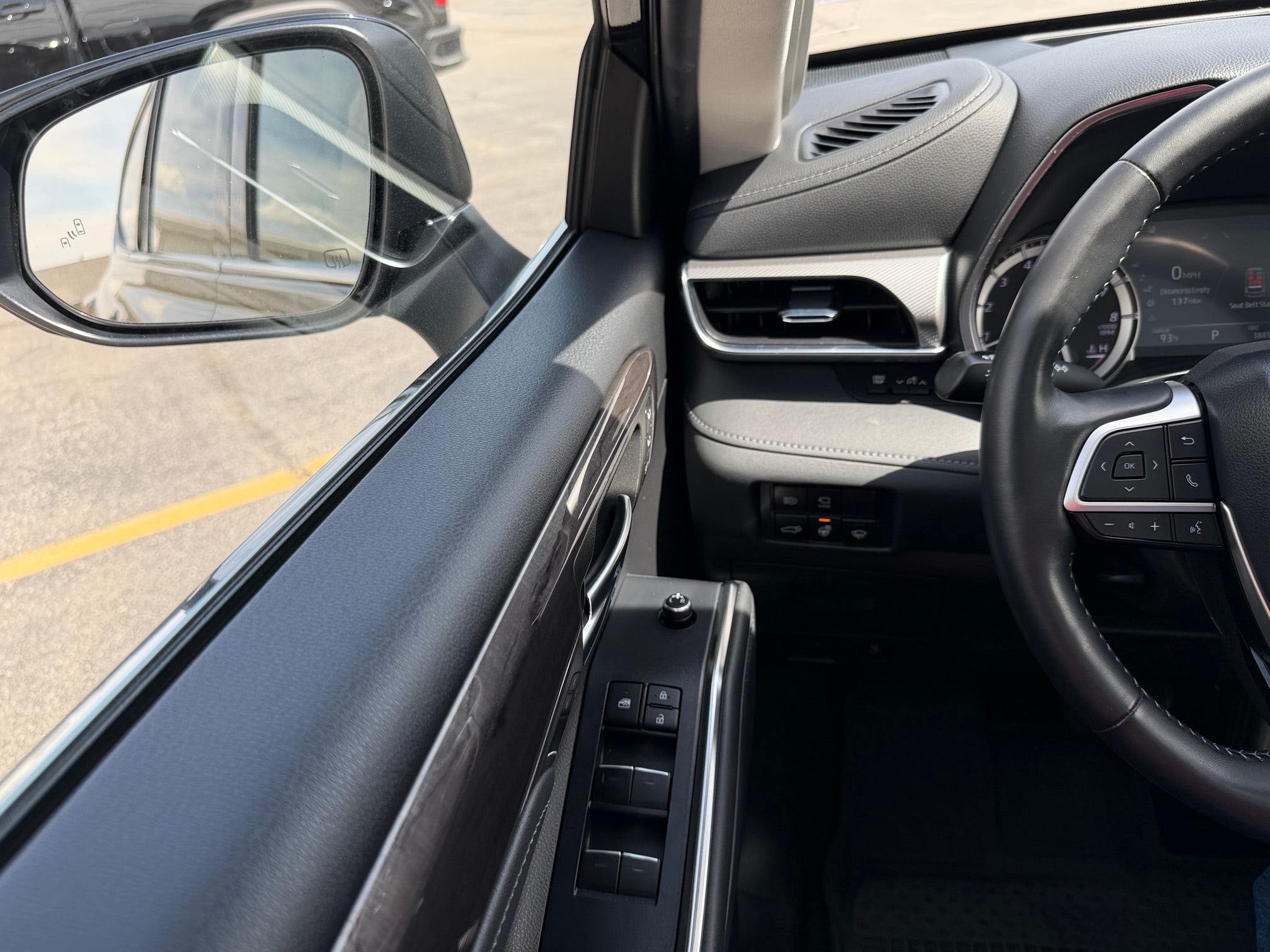 2022 Toyota Highlander Base