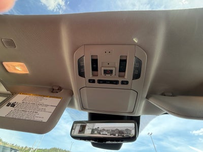 2022 Toyota Highlander Base