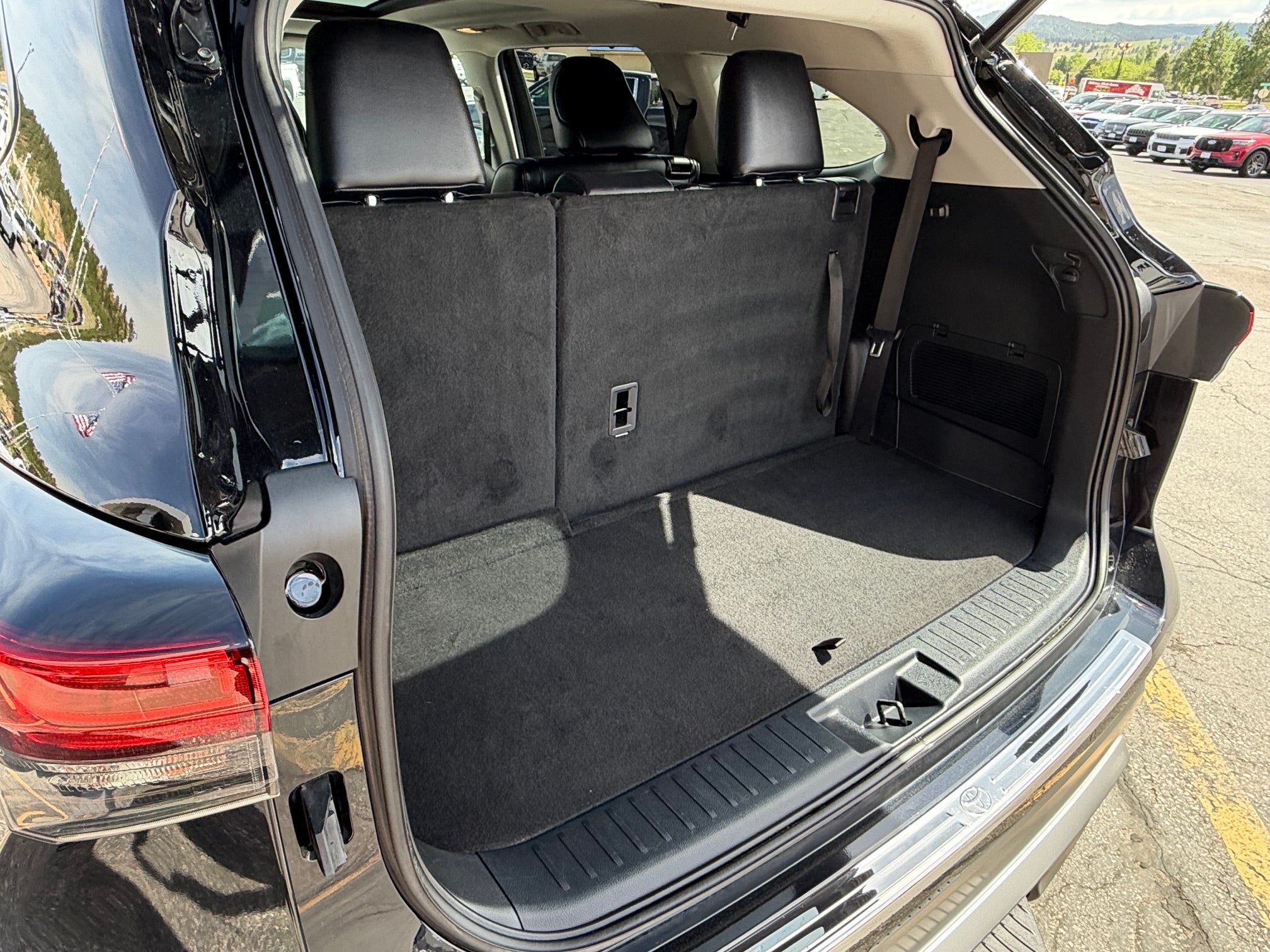 2022 Toyota Highlander Base