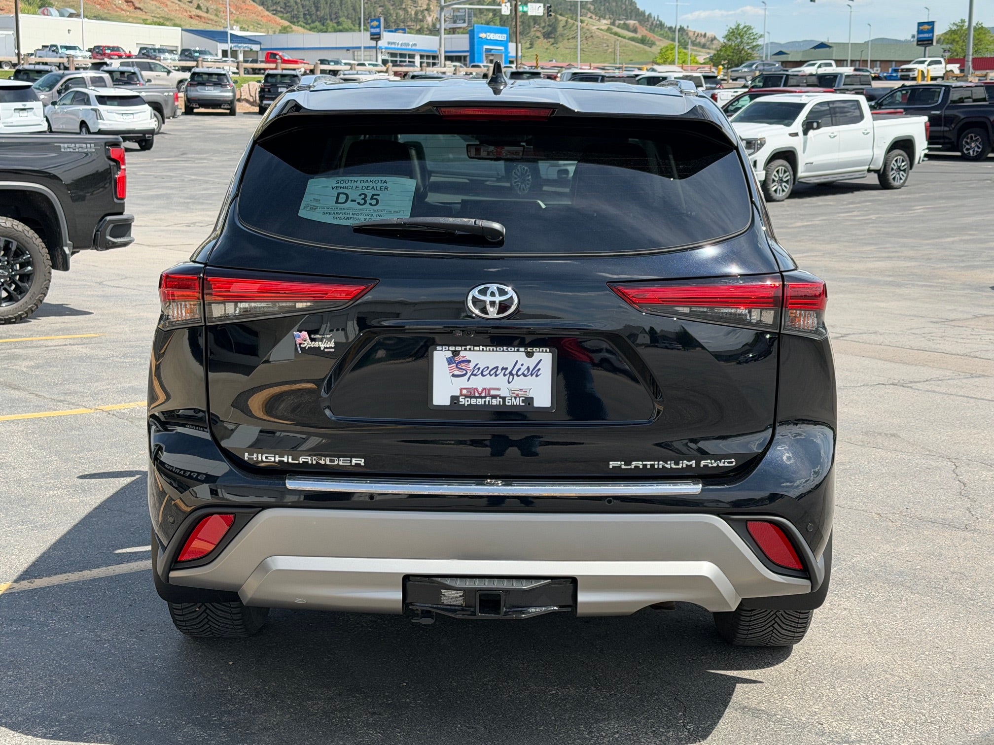2022 Toyota Highlander Base
