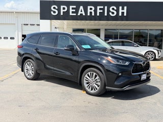2022 Toyota Highlander Base
