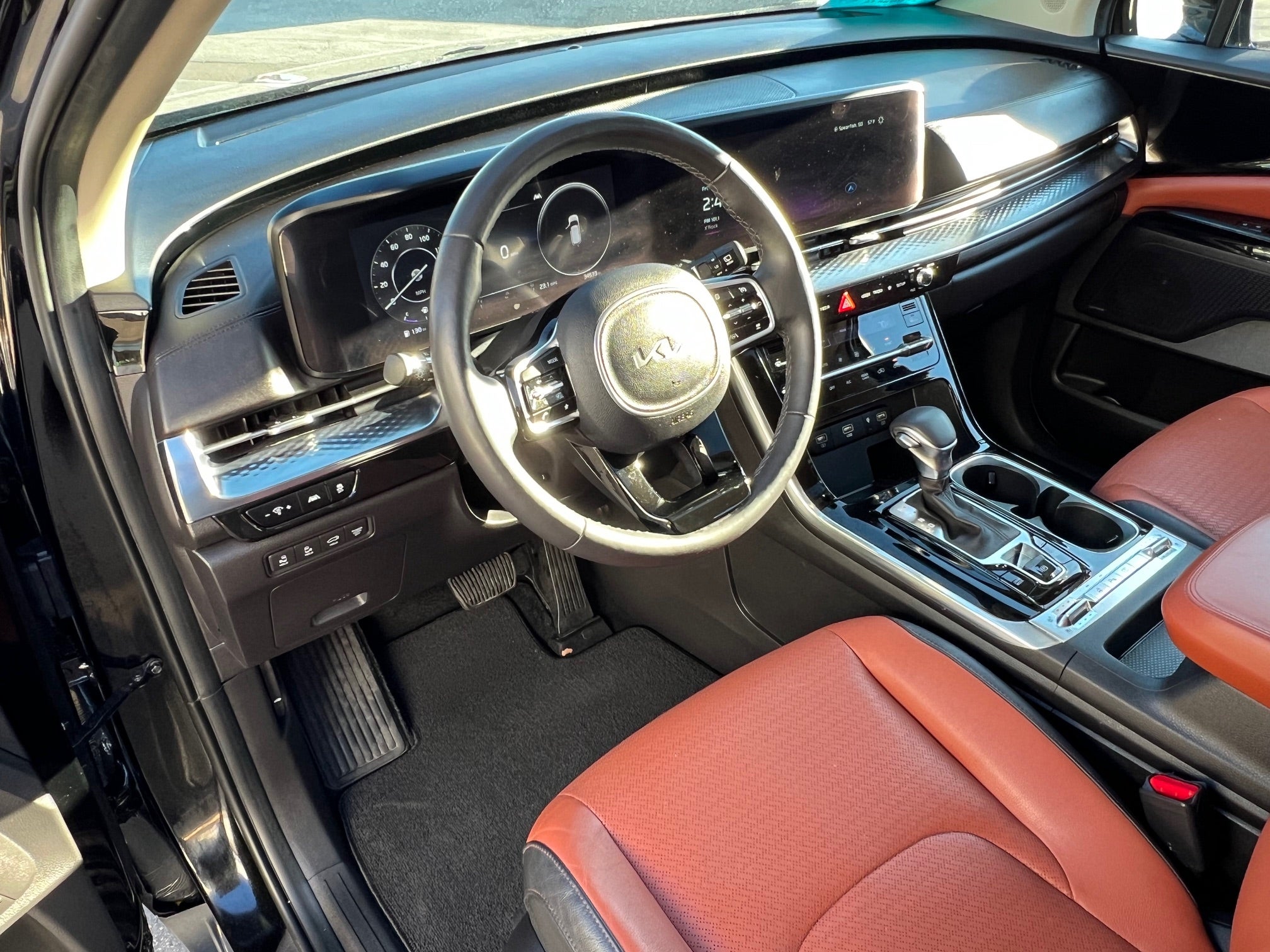 2024 Kia Carnival MPV Base