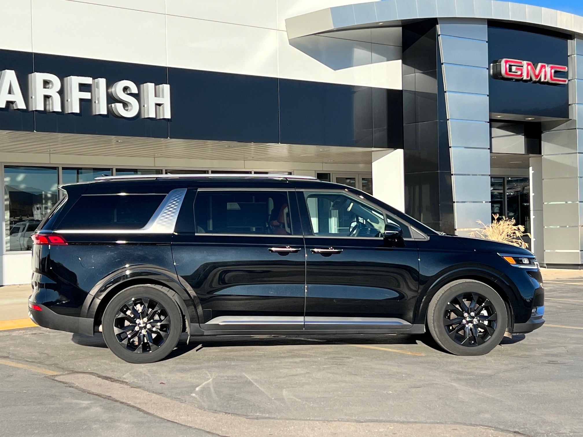 2024 Kia Carnival MPV Base