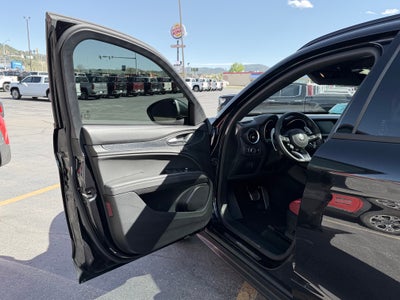 2024 Alfa Romeo Stelvio Base