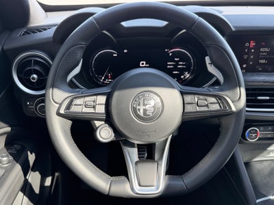 2024 Alfa Romeo Stelvio Base