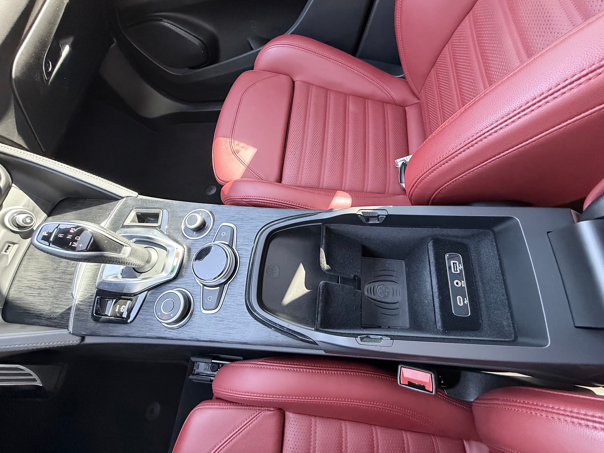 2024 Alfa Romeo Stelvio Base
