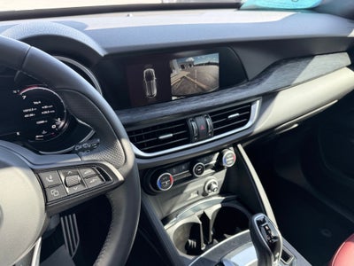 2024 Alfa Romeo Stelvio Base