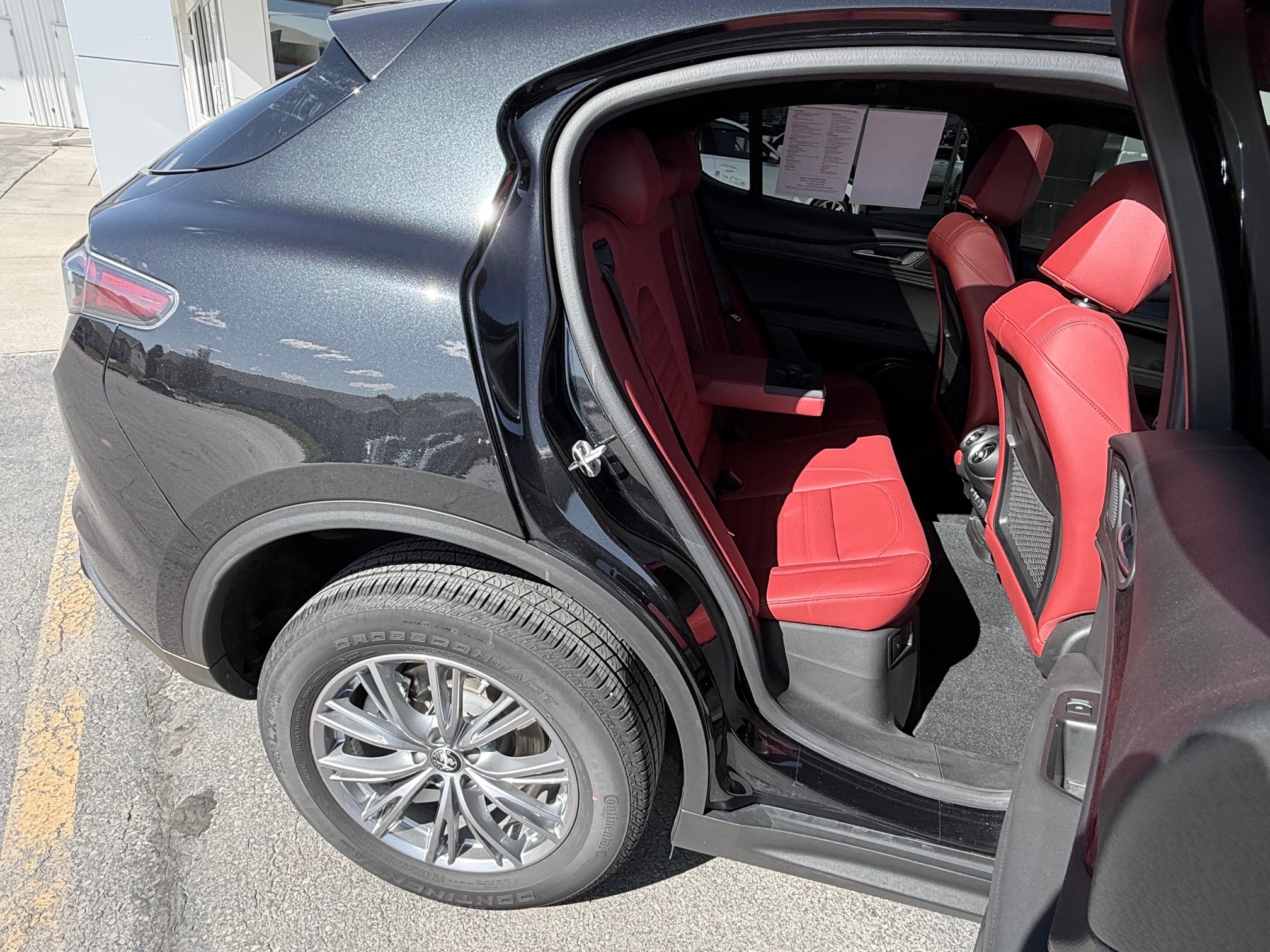2024 Alfa Romeo Stelvio Base