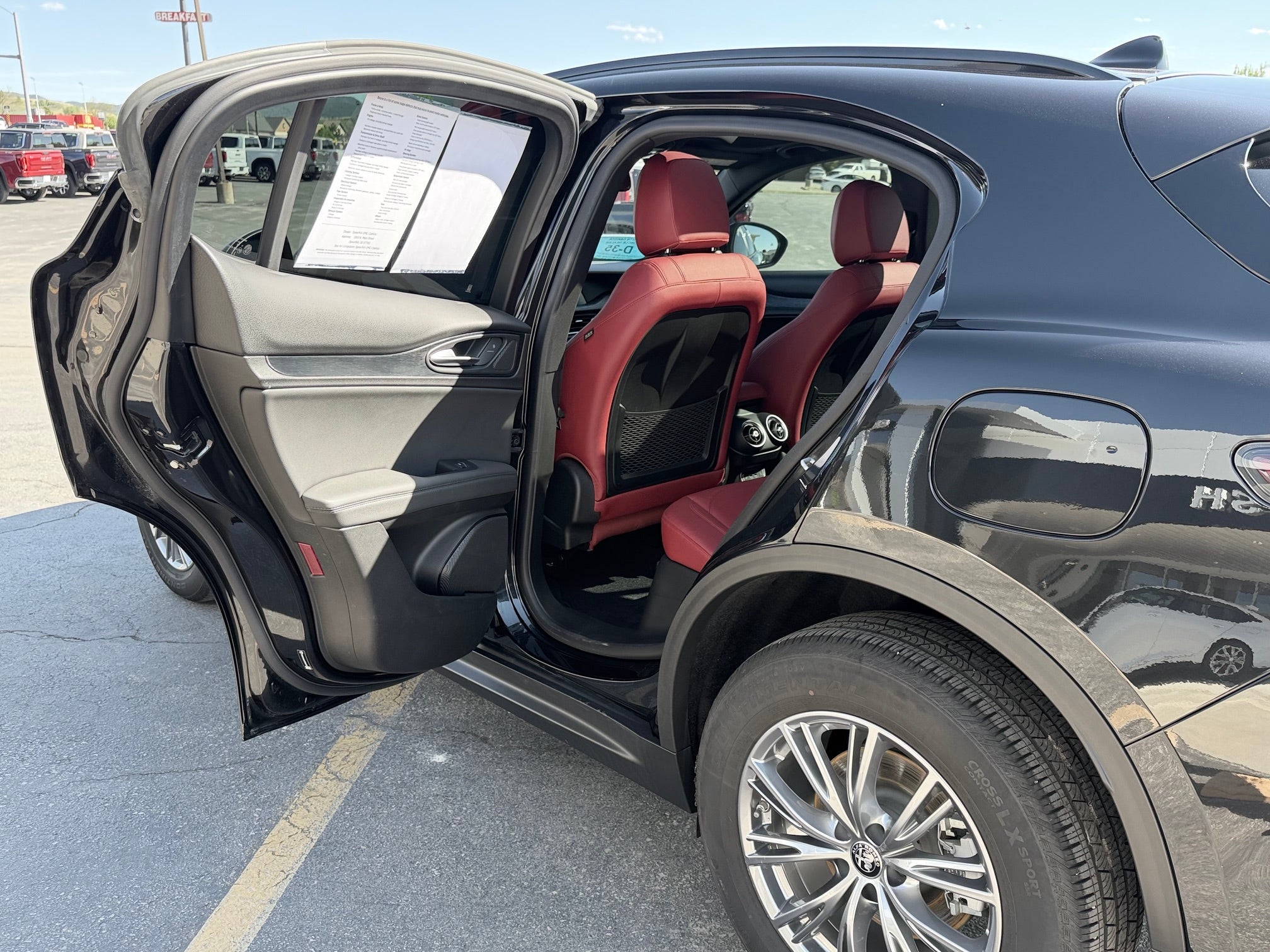 2024 Alfa Romeo Stelvio Base